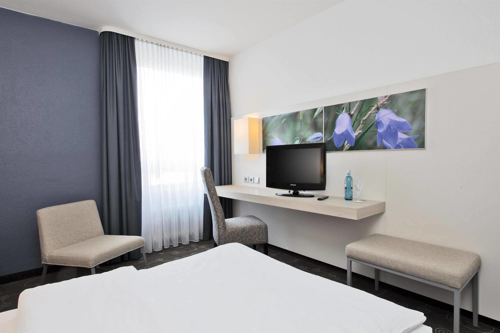 H+ Hotel Ζίγκεν Εξωτερικό φωτογραφία