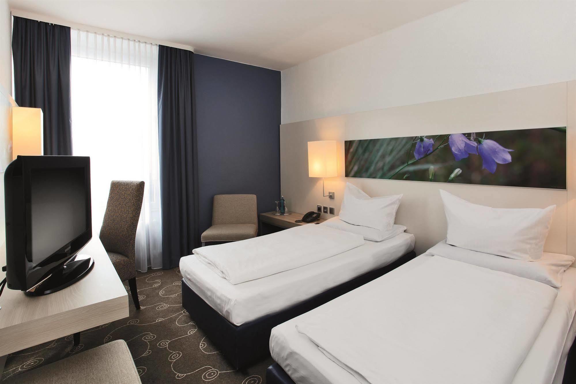 H+ Hotel Ζίγκεν Εξωτερικό φωτογραφία