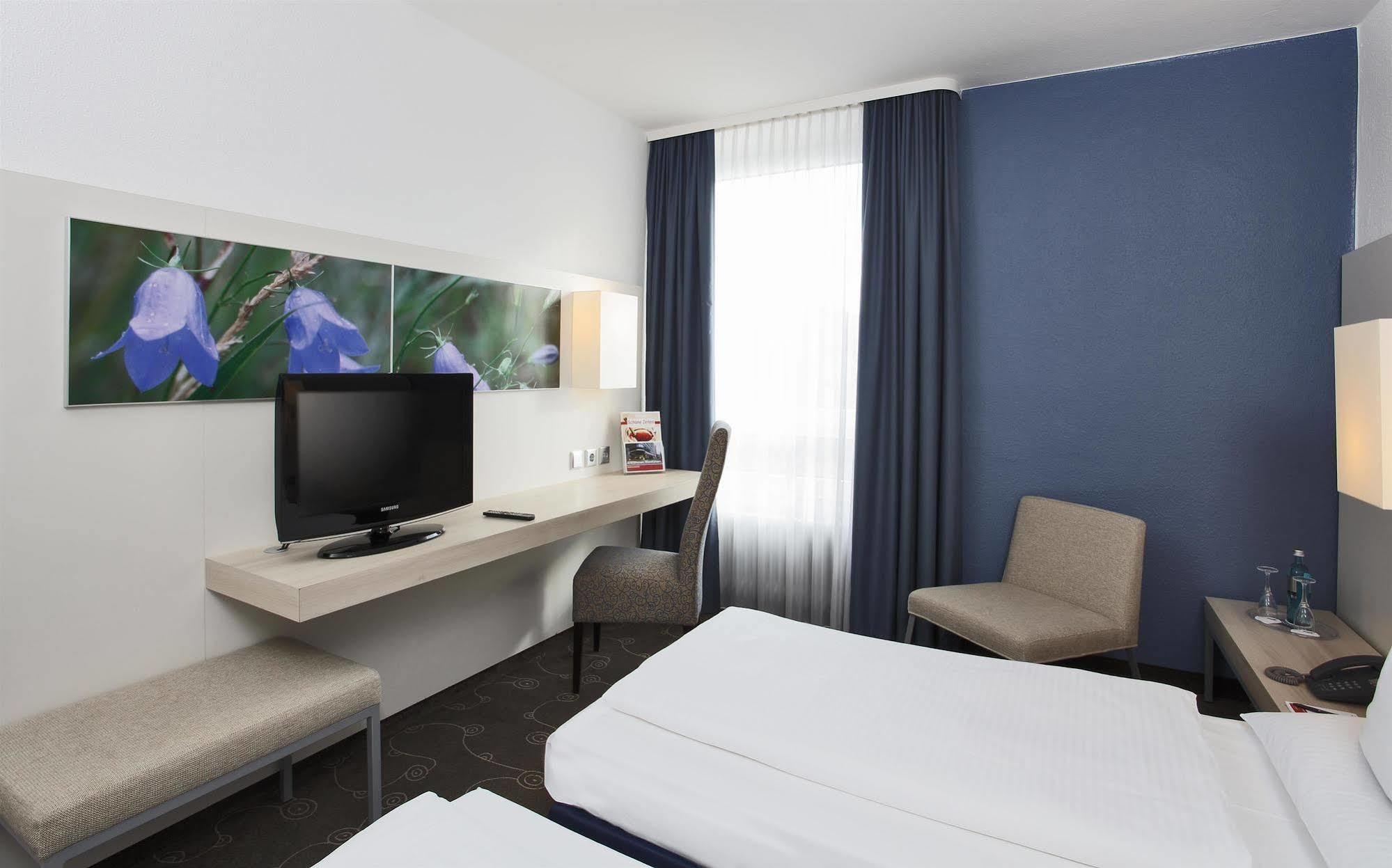 H+ Hotel Ζίγκεν Εξωτερικό φωτογραφία