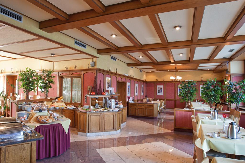H+ Hotel Ζίγκεν Εξωτερικό φωτογραφία